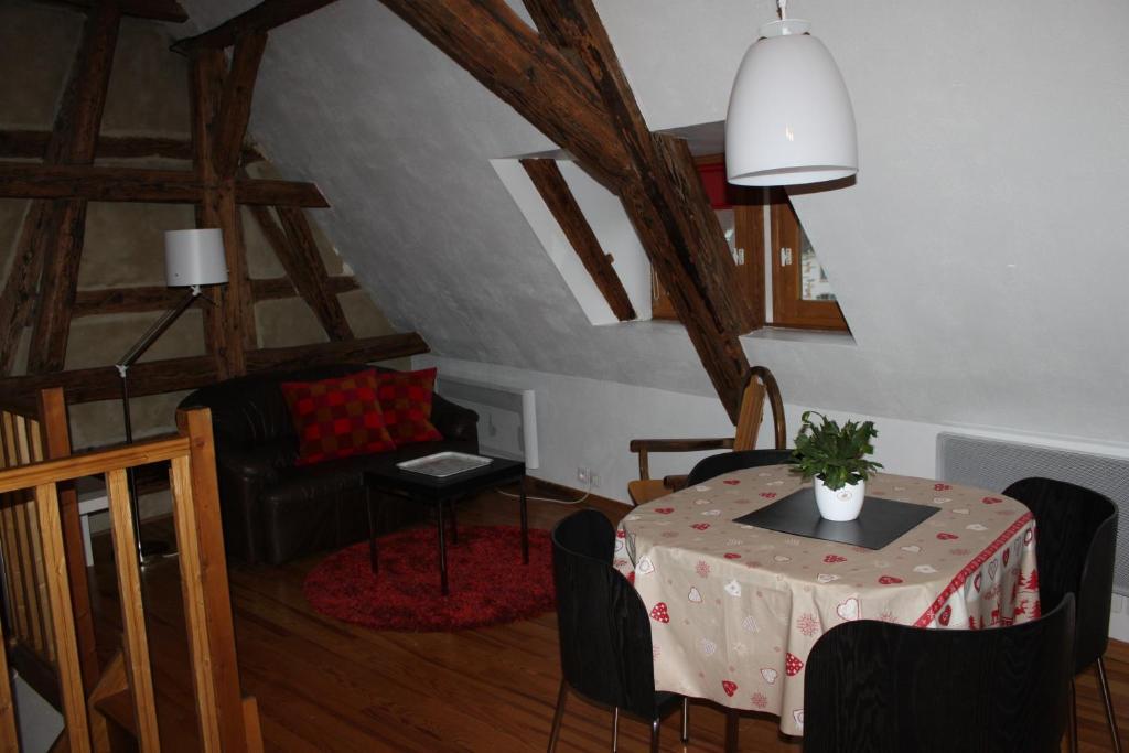 Les Appartements De Home Petite Venise Colmar Ruang foto